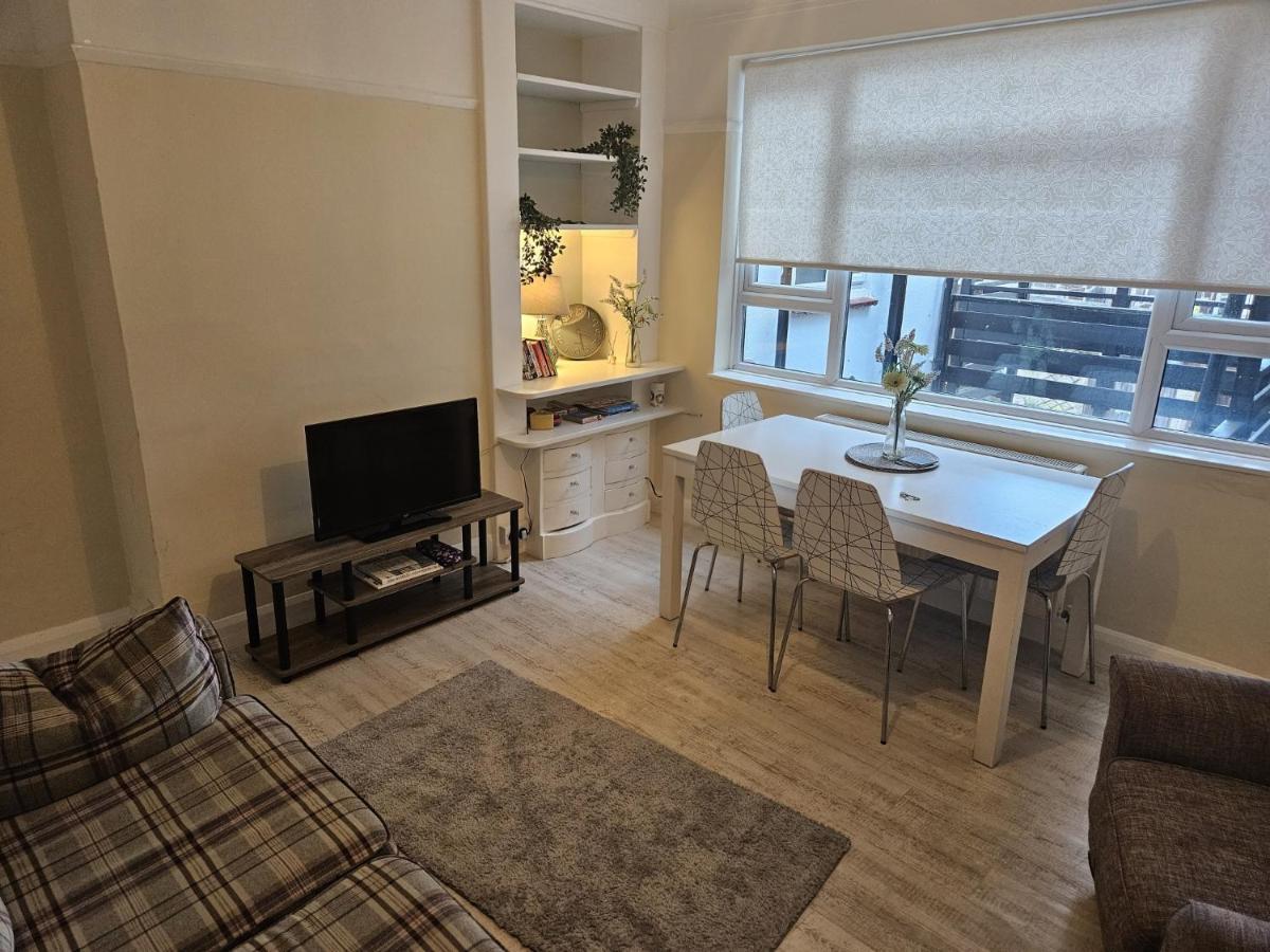 Leigh-On-Sea Retreat - 2 Bedroom Apartment Exteriör bild